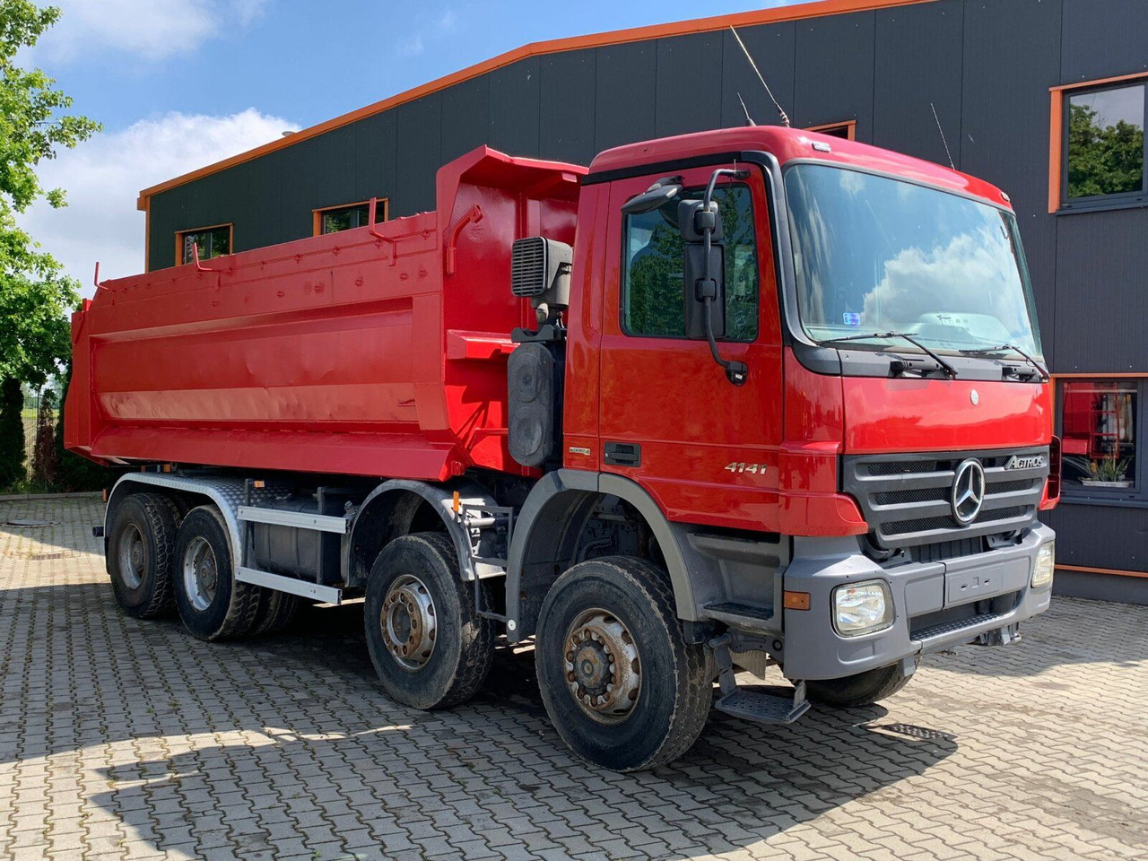 Mercedes-Benz ACTROS 4141 EURO4 8x8 Muldenkipper - Truk jungkit: gambar 1 Mercedes-Benz ACTROS 4141 EURO4 8x8 Muldenkipper - Truk jungkit: gambar 1