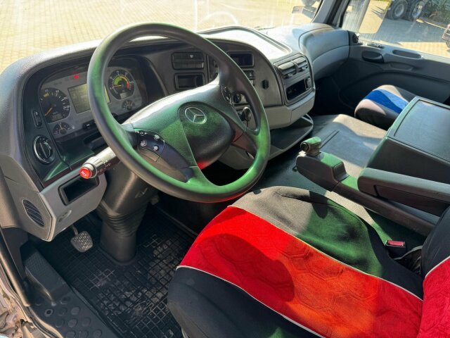 Mercedes-Benz ACTROS 4144 8x8 EURO4 DSK Meiller - Truk jungkit: gambar 4 Mercedes-Benz ACTROS 4144 8x8 EURO4 DSK Meiller - Truk jungkit: gambar 4