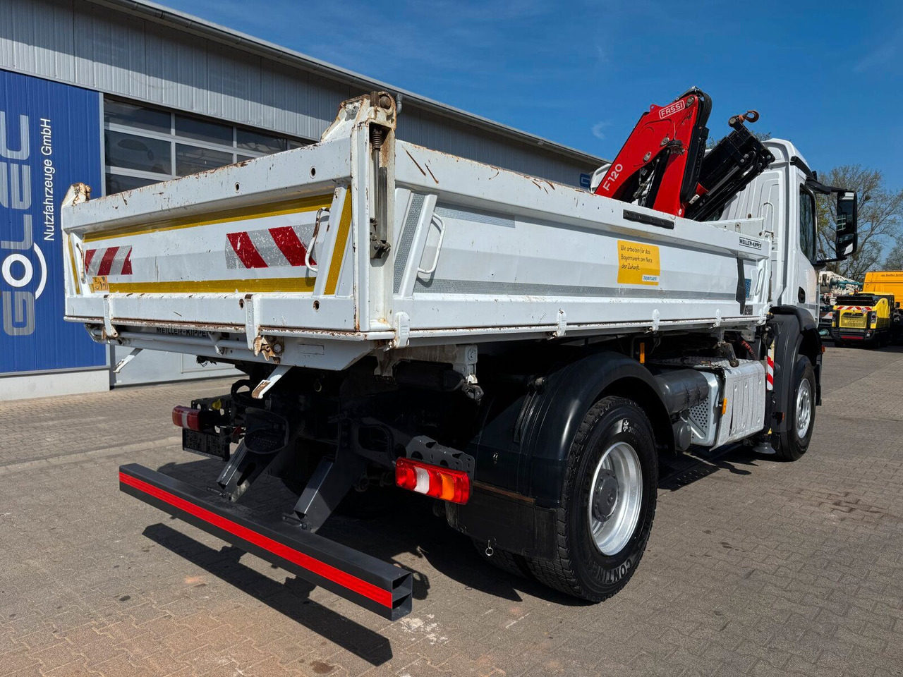 Mercedes-Benz AROCS 1832 4x2 Euro 6 Kipper Kran FASSI F120FB - Truk derek: gambar 4 Mercedes-Benz AROCS 1832 4x2 Euro 6 Kipper Kran FASSI F120FB - Truk derek: gambar 4