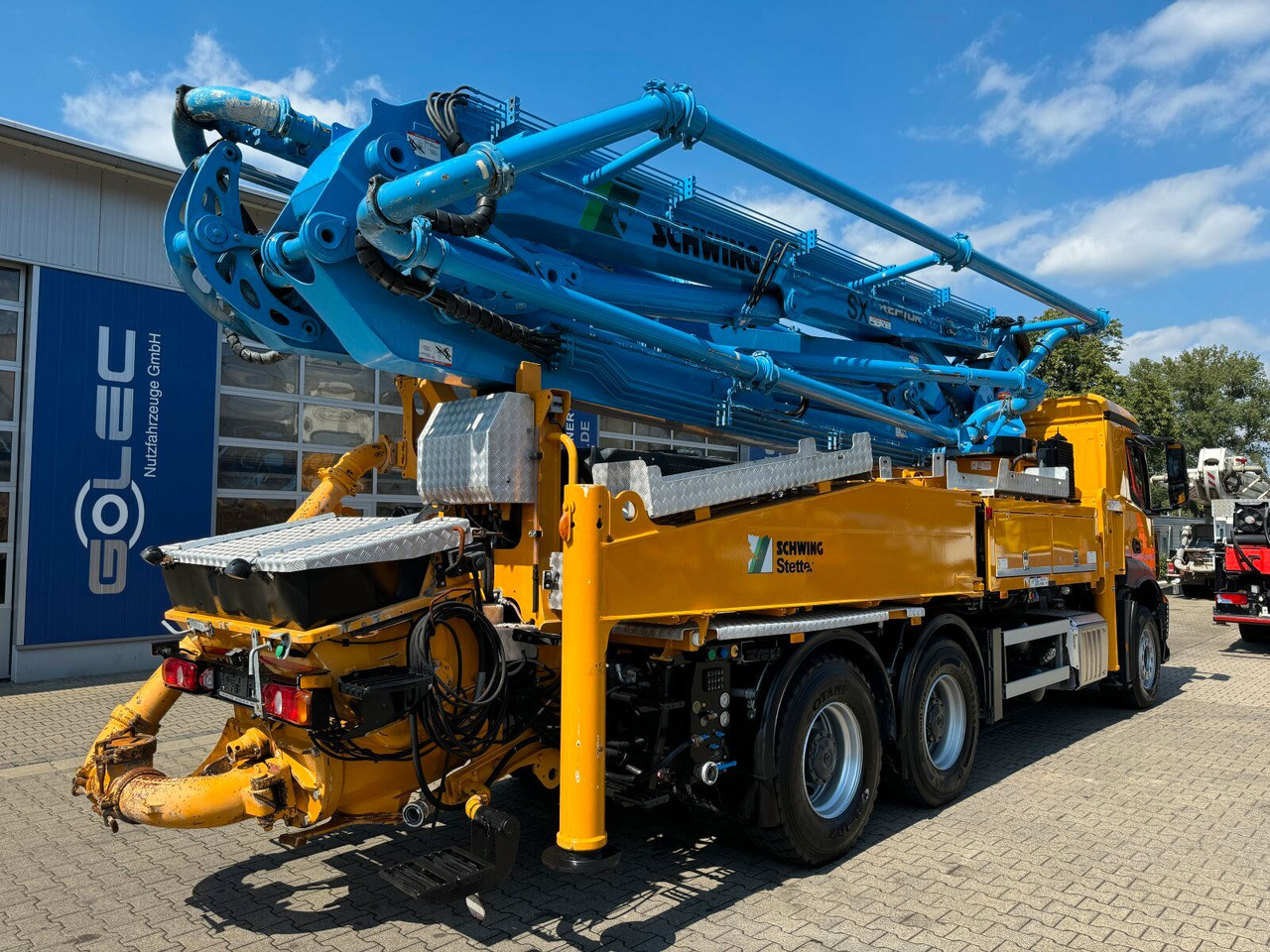 Mercedes-Benz AROCS 2646 6x4 Euro 6 Betonpumpe Schwing S 38 SX - Truk pompa beton: gambar 4 Mercedes-Benz AROCS 2646 6x4 Euro 6 Betonpumpe Schwing S 38 SX - Truk pompa beton: gambar 4