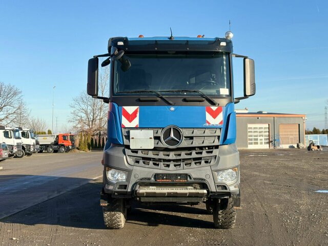 Mercedes-Benz AROCS 4145 8x8 EURO6 Muldenkipper - Truk jungkit: gambar 4 Mercedes-Benz AROCS 4145 8x8 EURO6 Muldenkipper - Truk jungkit: gambar 4