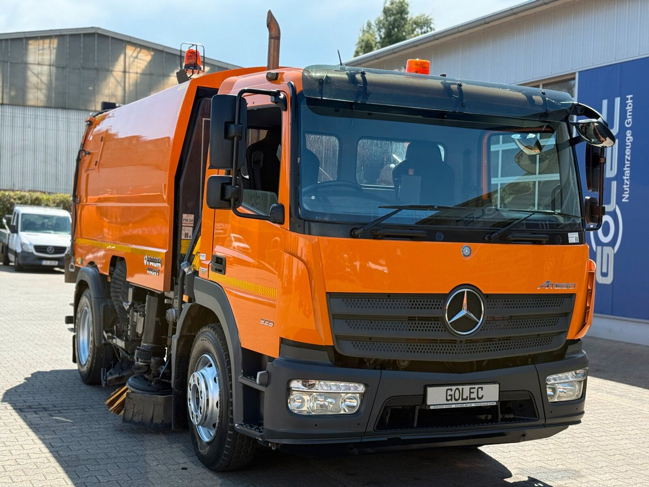 Mercedes-Benz ATEGO 1323 4x2 Kehrmaschine FAUN Viajet 6R/H - Penyapu jalan: gambar 1 Mercedes-Benz ATEGO 1323 4x2 Kehrmaschine FAUN Viajet 6R/H - Penyapu jalan: gambar 1