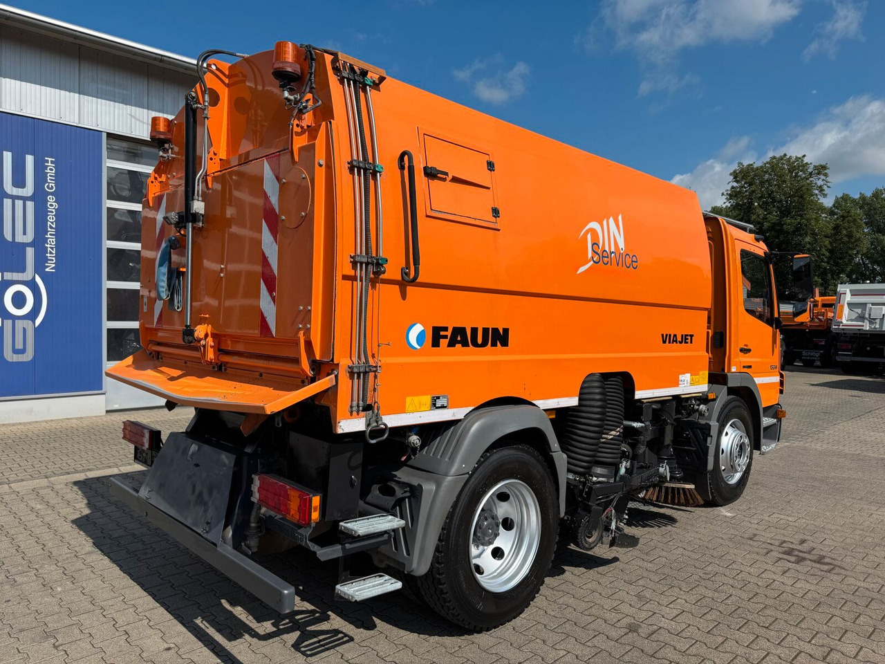 Mercedes-Benz ATEGO 1324 4x2 Kehrmaschine FAUN Viajet 6R/H - Penyapu jalan: gambar 5 Mercedes-Benz ATEGO 1324 4x2 Kehrmaschine FAUN Viajet 6R/H - Penyapu jalan: gambar 5