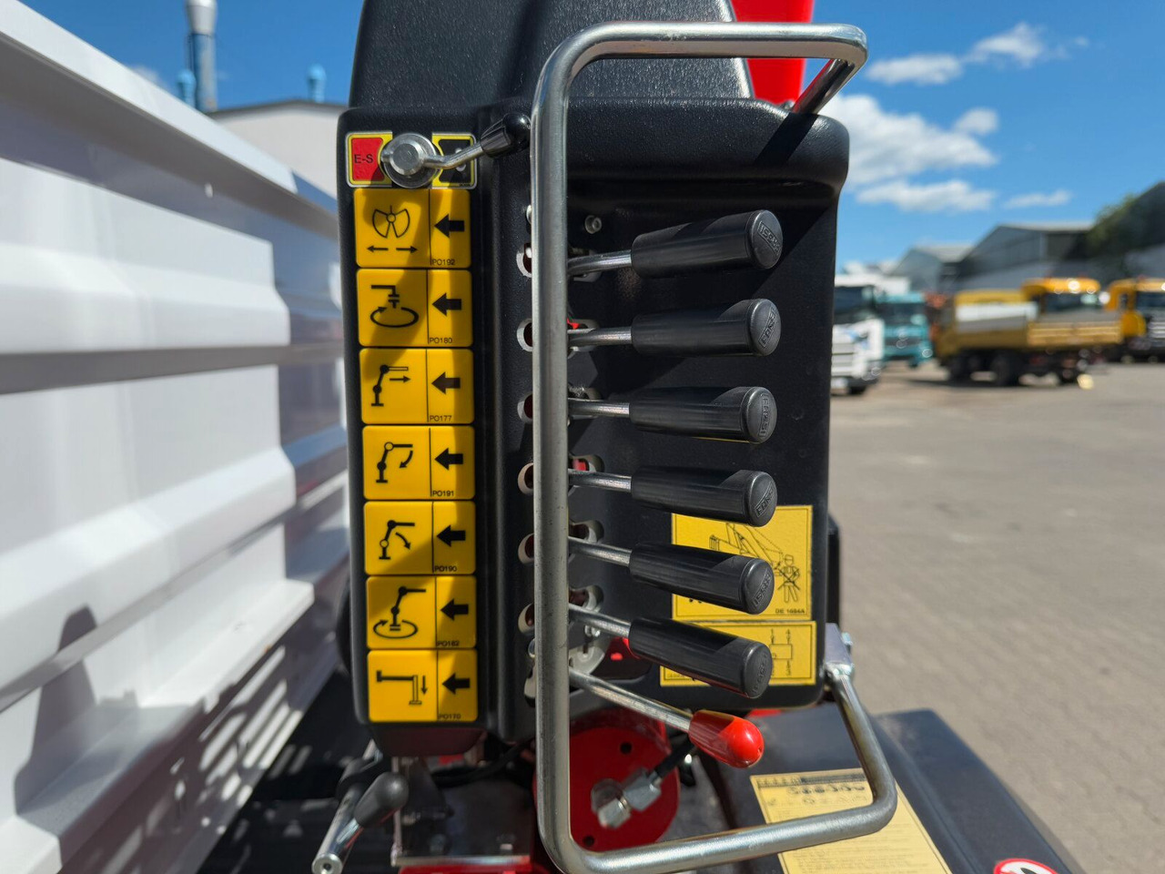 Van jungkit Mercedes-Benz ATEGO 818 4x2 Euro 6 Kipper Kran FASSI F65B.0.22: gambar 22