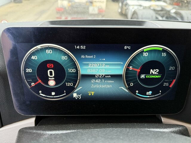 Mercedes-Benz Actros 2563 6x2 Euro 6 Abrollkipper Hyva 20-57-S - Truk sasis: gambar 3 Mercedes-Benz Actros 2563 6x2 Euro 6 Abrollkipper Hyva 20-57-S - Truk sasis: gambar 3