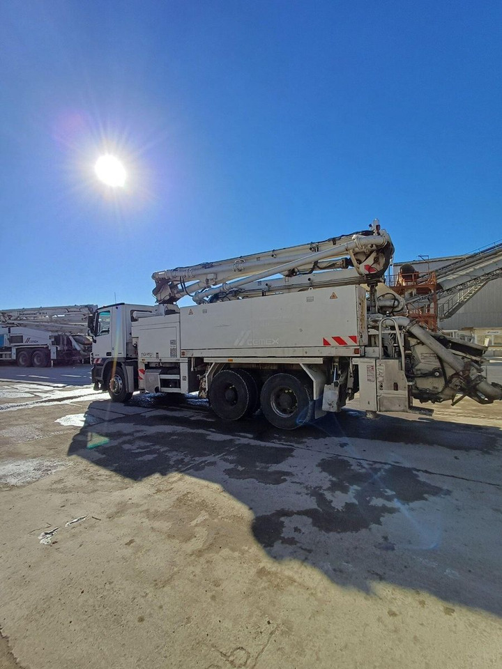 Mercedes-Benz Actros 2636 6x4 Betonpumpe Putzmeister 24-4 16H - Truk pompa beton: gambar 3 Mercedes-Benz Actros 2636 6x4 Betonpumpe Putzmeister 24-4 16H - Truk pompa beton: gambar 3