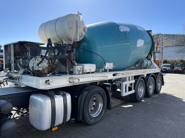 Mercedes-Benz Antos 2136 4x2 SZM Retarder Kipphyd. *Betonaufl. - Truk pengaduk beton: gambar 4 Mercedes-Benz Antos 2136 4x2 SZM Retarder Kipphyd. *Betonaufl. - Truk pengaduk beton: gambar 4