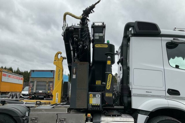 Mercedes-Benz Arocs 3253 8x4 Abrollkipper Kran Palfinger 37002 - Hook lift, Truk derek: gambar 2 Mercedes-Benz Arocs 3253 8x4 Abrollkipper Kran Palfinger 37002 - Hook lift, Truk derek: gambar 2