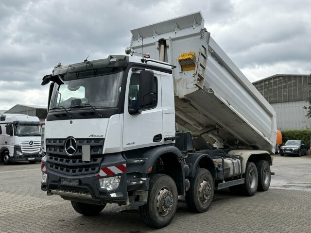 Mercedes-Benz Arocs 4145 8x8 Muldenkipper MEILLER - Truk jungkit: gambar 4 Mercedes-Benz Arocs 4145 8x8 Muldenkipper MEILLER - Truk jungkit: gambar 4