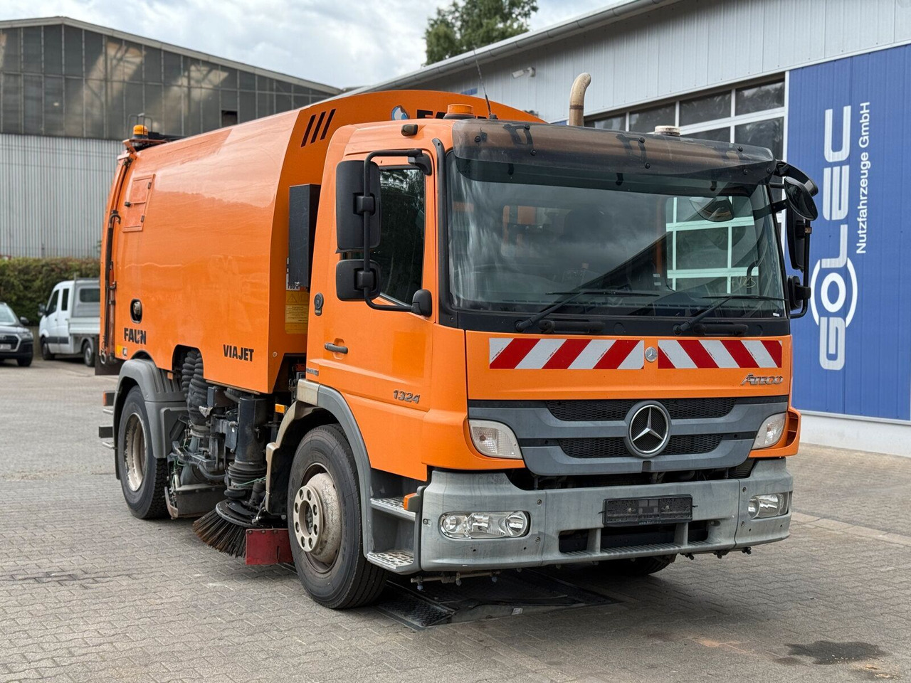 Mercedes-Benz Atego 1324 4x2 Kehrmaschine Viajet 6R/L - Penyapu jalan: gambar 1 Mercedes-Benz Atego 1324 4x2 Kehrmaschine Viajet 6R/L - Penyapu jalan: gambar 1