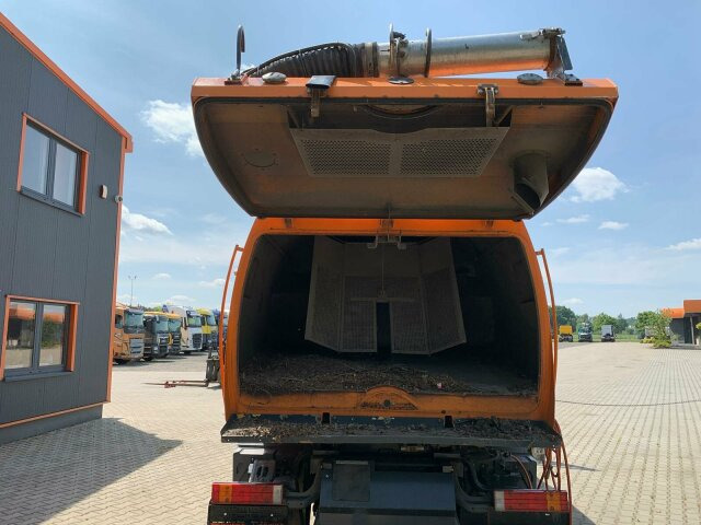 Mercedes-Benz Atego Kehrmaschine BUCHER CITYFANT 5000 - Penyapu jalan: gambar 2 Mercedes-Benz Atego Kehrmaschine BUCHER CITYFANT 5000 - Penyapu jalan: gambar 2