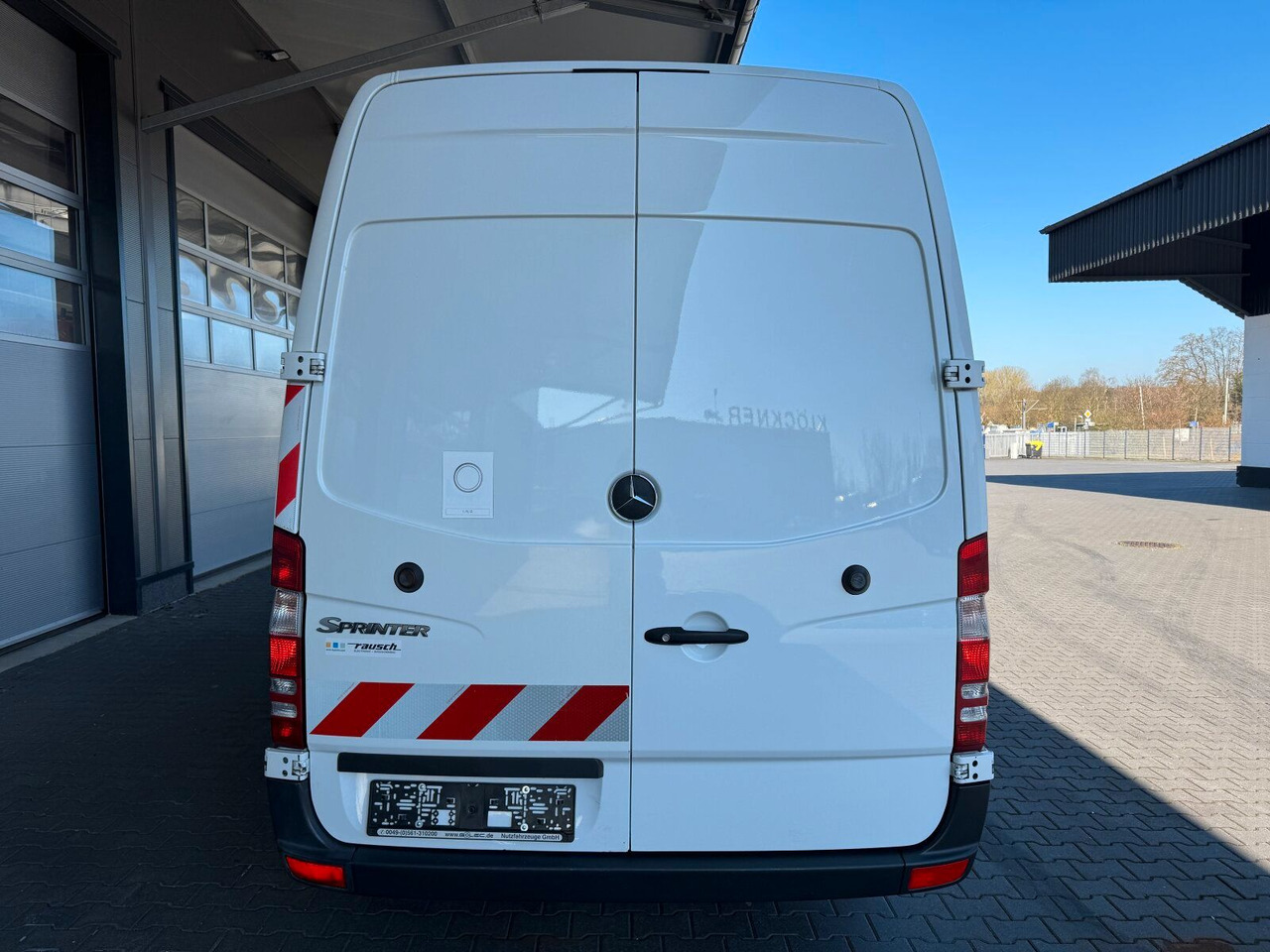 Mercedes-Benz Sprinter MB TV-Fzg mit Rausch Inspektion Einheit - Truk vakum: gambar 4 Mercedes-Benz Sprinter MB TV-Fzg mit Rausch Inspektion Einheit - Truk vakum: gambar 4
