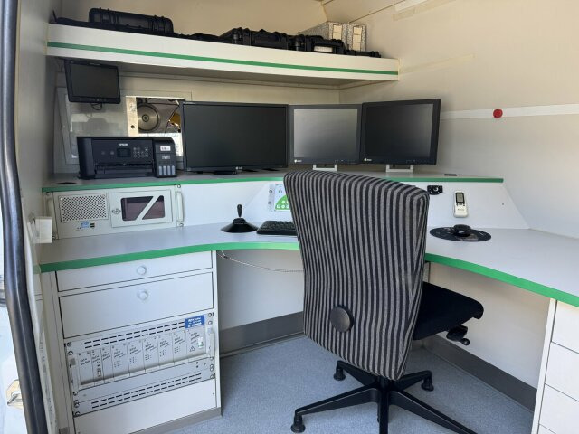 Truk vakum Mercedes-Benz Sprinter MB TV-Fzg mit Rausch Inspektion Einheit: gambar 6