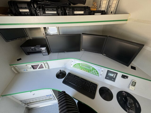 Truk vakum Mercedes-Benz Sprinter MB TV-Fzg mit Rausch Inspektion Einheit: gambar 7