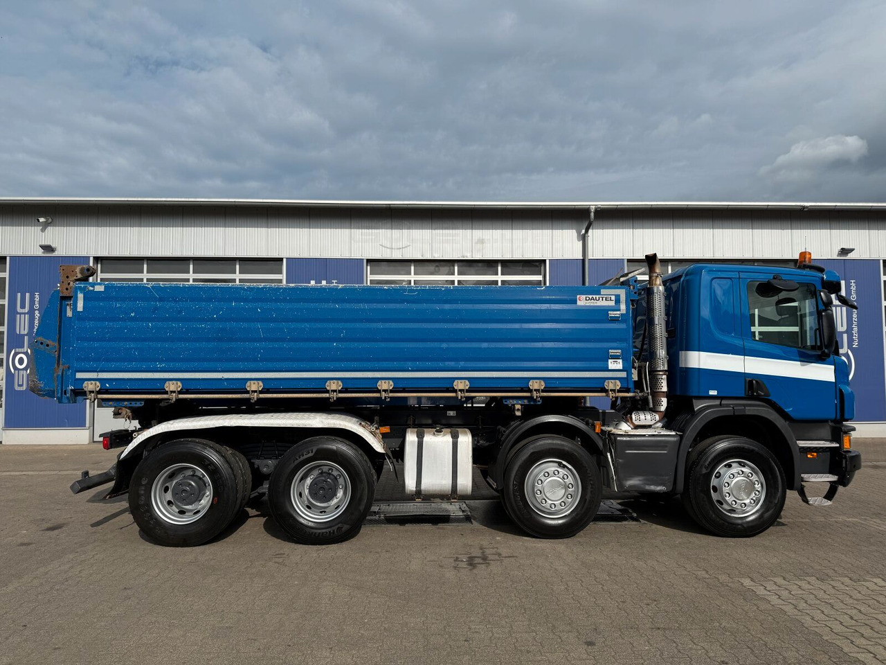 Scania P 410 8x4 Dreiseitenkipper DAUTEL - Truk jungkit: gambar 3 Scania P 410 8x4 Dreiseitenkipper DAUTEL - Truk jungkit: gambar 3