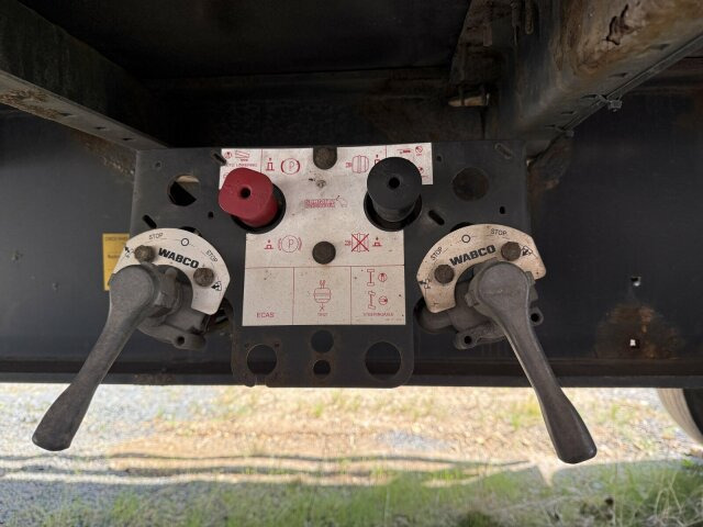 Trailer flatbed Schmitz Cargobull Gotha AFG 18 BS Baustoffanhänger 2 Achse: gambar 13