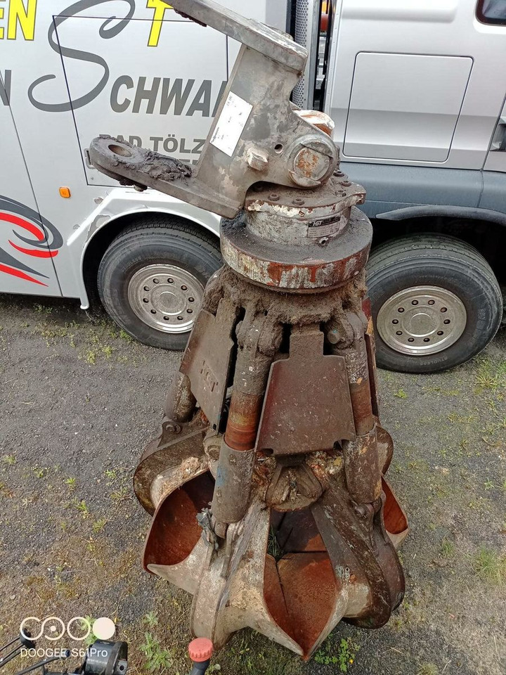 Sennebogen 818-E Umschlagbagger - 83 Ton - mit Greifer - Ekskavator roda: gambar 5 Sennebogen 818-E Umschlagbagger - 83 Ton - mit Greifer - Ekskavator roda: gambar 5