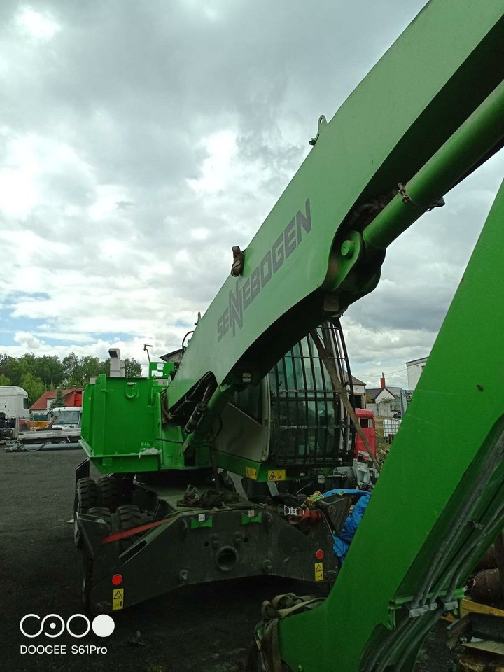 Sennebogen 818-E Umschlagbagger - 83 Ton - mit Greifer - Ekskavator roda: gambar 4 Sennebogen 818-E Umschlagbagger - 83 Ton - mit Greifer - Ekskavator roda: gambar 4