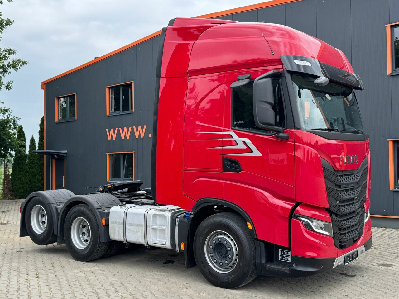 Iveco S-WAY 570 6x2 EURO6 BOOGIE Kipphydraulik - Tractor head: gambar 1 Iveco S-WAY 570 6x2 EURO6 BOOGIE Kipphydraulik - Tractor head: gambar 1