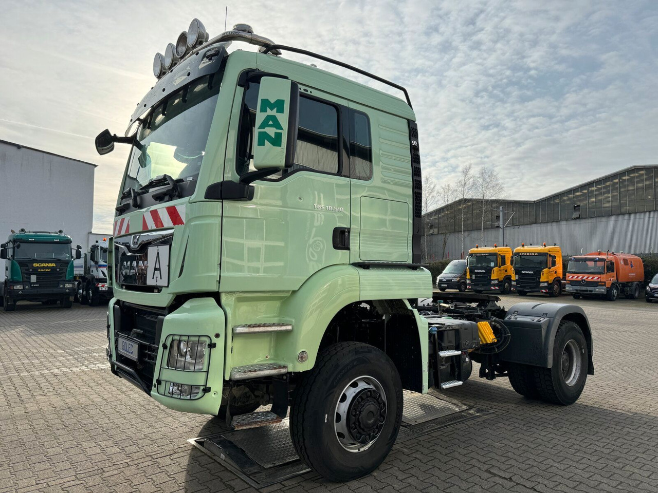 MAN TGS 18.510 4x4 SZM - Kipphyd. Blatt Luft - Tractor head: gambar 2 MAN TGS 18.510 4x4 SZM - Kipphyd. Blatt Luft - Tractor head: gambar 2