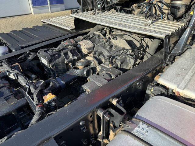 MAN TGS 18.510 4x4 SZM - Kipphyd. Blatt Luft Pritard - Tractor head: gambar 2 MAN TGS 18.510 4x4 SZM - Kipphyd. Blatt Luft Pritard - Tractor head: gambar 2