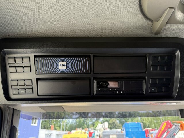 MAN TGS 18.520 4x4 SZM - Kipphyd. Blatt Luft Pritard - Tractor head: gambar 4 MAN TGS 18.520 4x4 SZM - Kipphyd. Blatt Luft Pritard - Tractor head: gambar 4