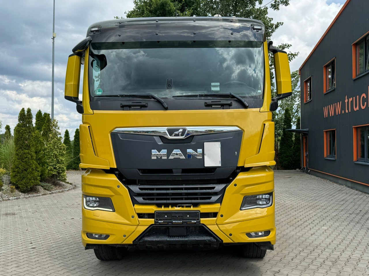 MAN TGX 18.470 4x4H SZM - Kipphyd. Euro 6 *Kippaufl. - Tractor head: gambar 3 MAN TGX 18.470 4x4H SZM - Kipphyd. Euro 6 *Kippaufl. - Tractor head: gambar 3