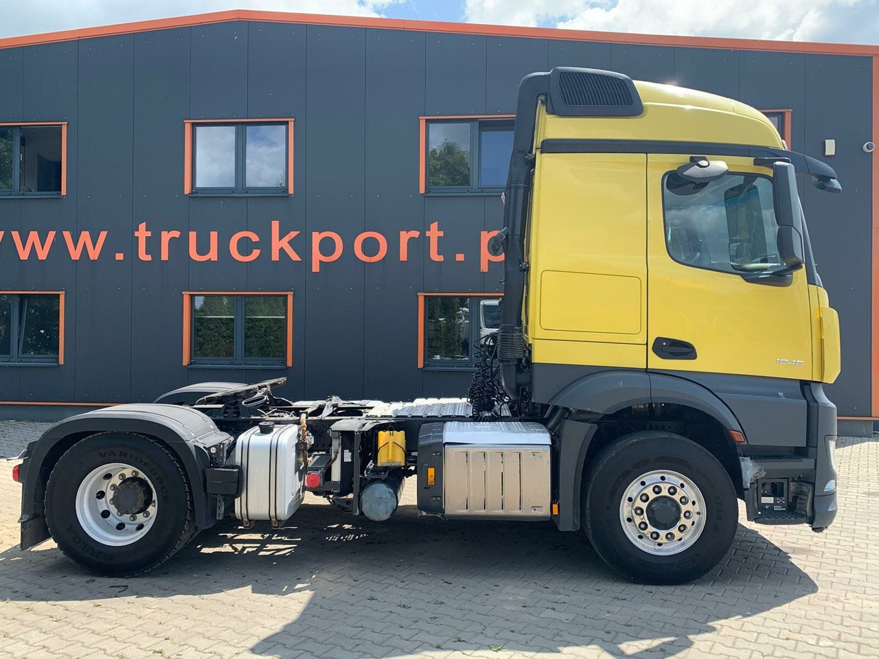 Mercedes-Benz 1846 4x4 HAD Euro 6 Kipphydraulik - Tractor head: gambar 4 Mercedes-Benz 1846 4x4 HAD Euro 6 Kipphydraulik - Tractor head: gambar 4