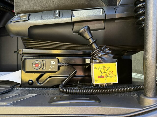 Mercedes-Benz ACTROS 1846 4x4 HAD Eur 6 Kipphydraulik Retarder - Tractor head: gambar 5 Mercedes-Benz ACTROS 1846 4x4 HAD Eur 6 Kipphydraulik Retarder - Tractor head: gambar 5