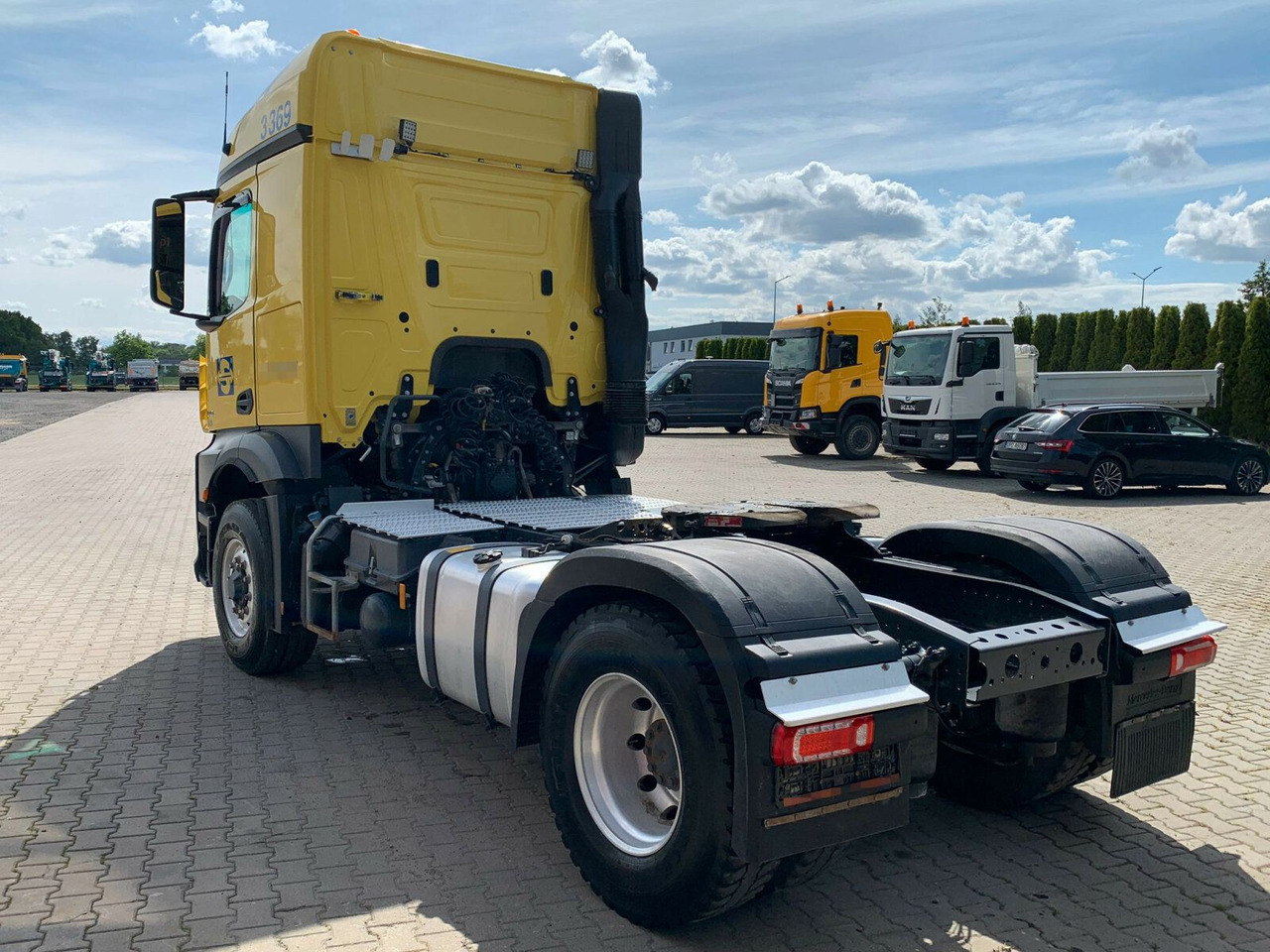 Mercedes-Benz AROCS 1846 4x4 HAD Euro 6 Kipphydraulik - Tractor head: gambar 4 Mercedes-Benz AROCS 1846 4x4 HAD Euro 6 Kipphydraulik - Tractor head: gambar 4