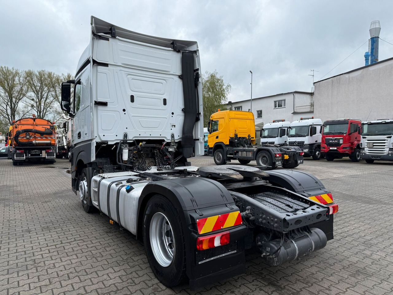 Mercedes-Benz Actros 1845 SZM 4x2 Retarder Kipphydraulik - Tractor head: gambar 5 Mercedes-Benz Actros 1845 SZM 4x2 Retarder Kipphydraulik - Tractor head: gambar 5
