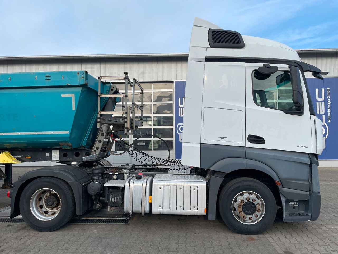 Mercedes-Benz Actros 1845 SZM 4x2 Retarder Kipphydraulik - Tractor head: gambar 3 Mercedes-Benz Actros 1845 SZM 4x2 Retarder Kipphydraulik - Tractor head: gambar 3