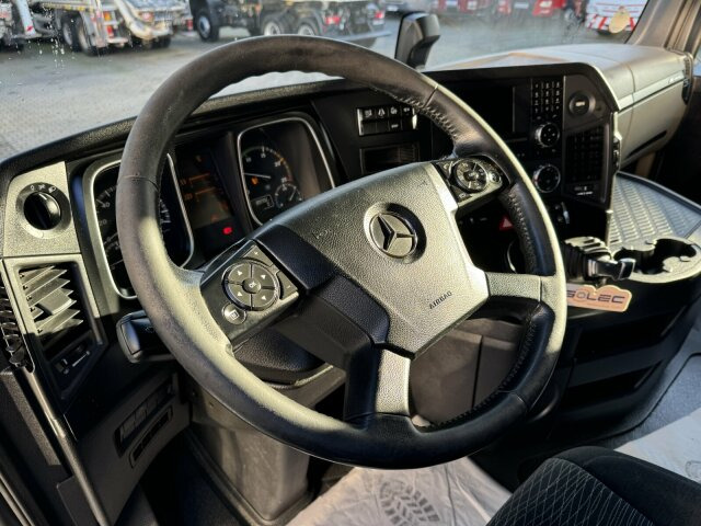 Mercedes-Benz Actros 1845 SZM 4x2 Streamspace *Retarder - Tractor head: gambar 3 Mercedes-Benz Actros 1845 SZM 4x2 Streamspace *Retarder - Tractor head: gambar 3
