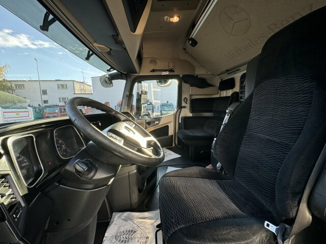 Mercedes-Benz Actros 1845 SZM 4x2 Streamspace *Retarder - Tractor head: gambar 4 Mercedes-Benz Actros 1845 SZM 4x2 Streamspace *Retarder - Tractor head: gambar 4