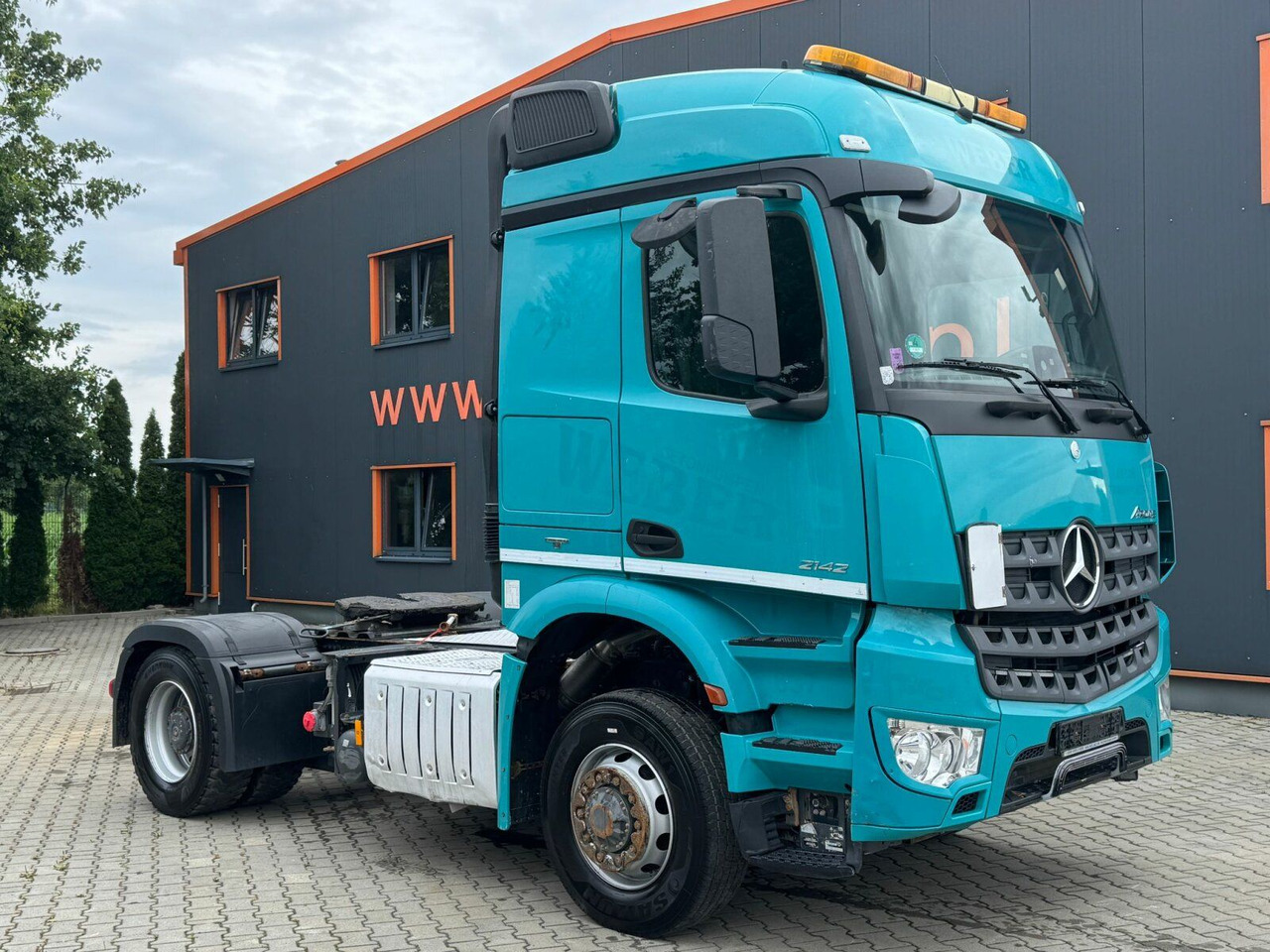 Mercedes-Benz Arocs 2142 4x4H SZM Euro 6 Kipphydraulik - Tractor head: gambar 1 Mercedes-Benz Arocs 2142 4x4H SZM Euro 6 Kipphydraulik - Tractor head: gambar 1