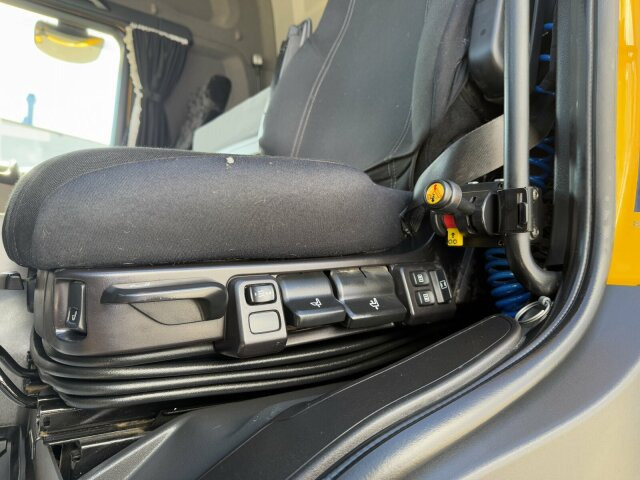 Scania G450 XT 4x4 Euro 6 SZM Kipphydraulik Blatt/ Luft - Tractor head: gambar 5 Scania G450 XT 4x4 Euro 6 SZM Kipphydraulik Blatt/ Luft - Tractor head: gambar 5