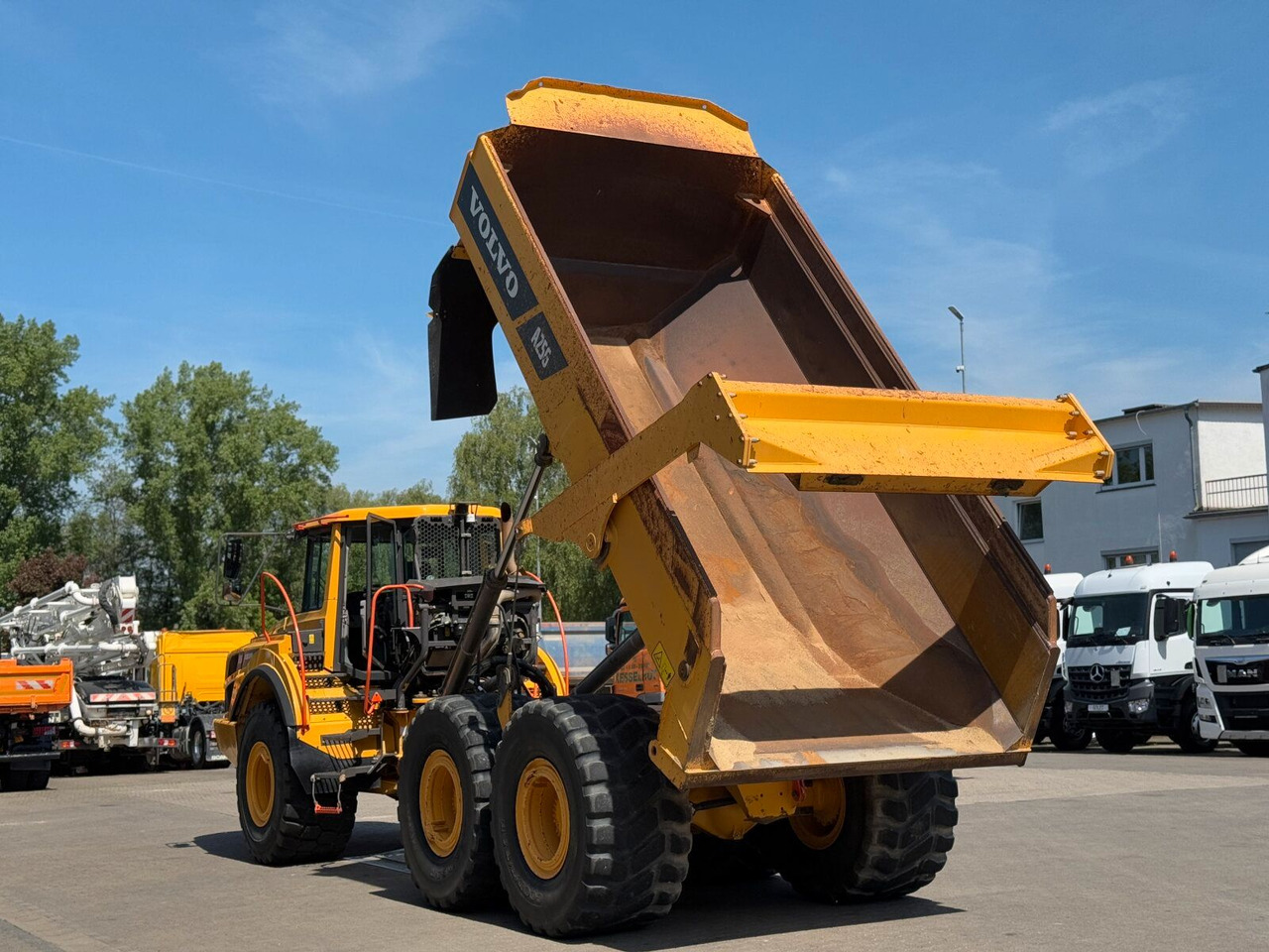 Tempat sampah artikulasi Volvo A25G Dumper 22,7 Ton 2.957 Stunden: gambar 10