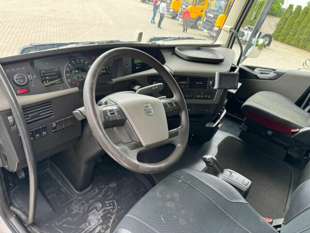 Volvo FH 540 6x2 Abrollkipper MEILLER RK 26.67 - Hook lift: gambar 2 Volvo FH 540 6x2 Abrollkipper MEILLER RK 26.67 - Hook lift: gambar 2