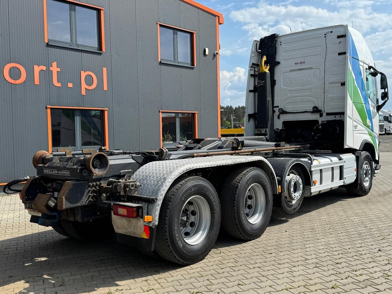 Volvo FH 540 8x4 Abrollkipper MEILLER RK 26.67 - Hook lift: gambar 5 Volvo FH 540 8x4 Abrollkipper MEILLER RK 26.67 - Hook lift: gambar 5