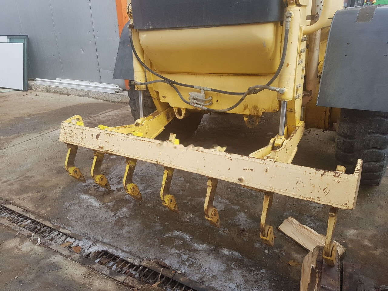 HBM-Nobas BG 190 TA - Grader: gambar 3 HBM-Nobas BG 190 TA - Grader: gambar 3