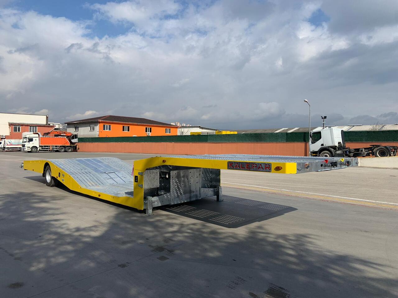 KALEPAR LKW/TRUCK TRANSPORTER - Semi-trailer low bed: gambar 2 KALEPAR LKW/TRUCK TRANSPORTER - Semi-trailer low bed: gambar 2