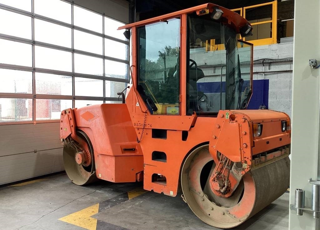 CAT CB 434 D - Roller jalan: gambar 1 CAT CB 434 D - Roller jalan: gambar 1