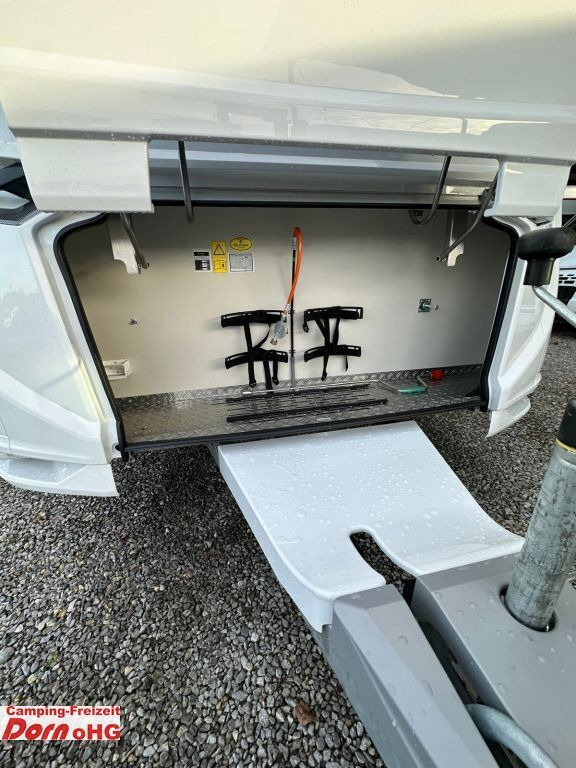 Knaus Azur 500 FU ehem. Messefahrzeug - Karavan: gambar 5 Knaus Azur 500 FU ehem. Messefahrzeug - Karavan: gambar 5