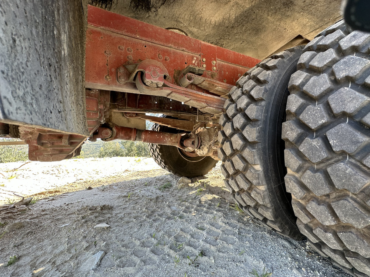 Truk pemadam kebakaran IVECO EUROCARGO 190E30. 4x4: gambar 18 Truk pemadam kebakaran IVECO EUROCARGO 190E30. 4x4: gambar 18