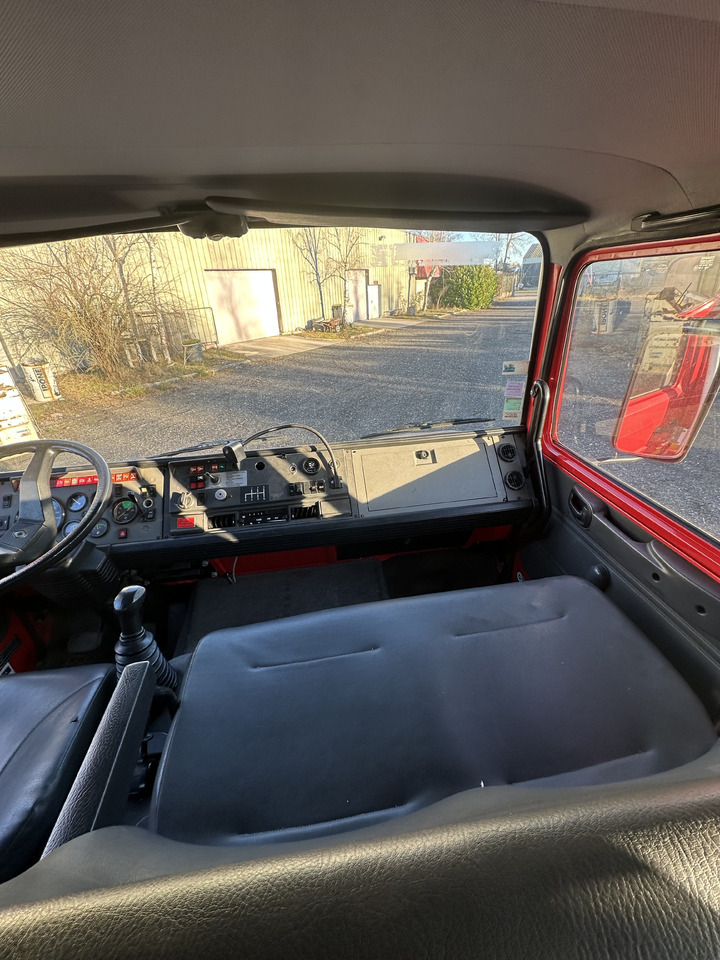 Truk pemadam kebakaran Renault M 210: gambar 9 Truk pemadam kebakaran Renault M 210: gambar 9