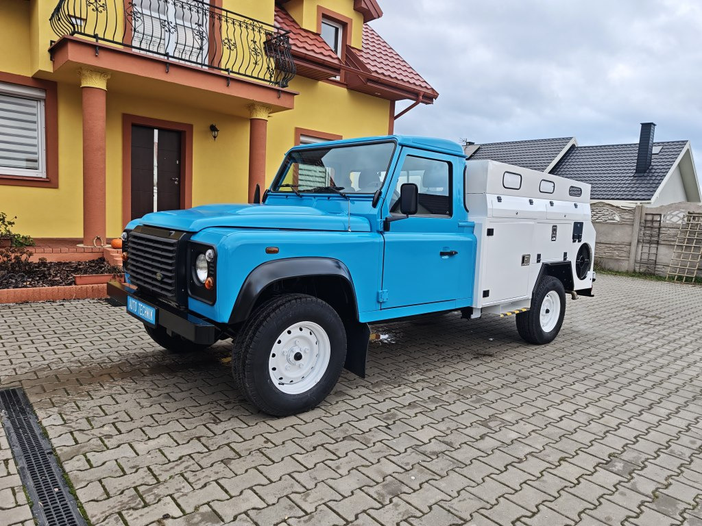 Land Rover Defender VAACUM truck canalisation cleaner - Truk vakum: gambar 3 Land Rover Defender VAACUM truck canalisation cleaner - Truk vakum: gambar 3