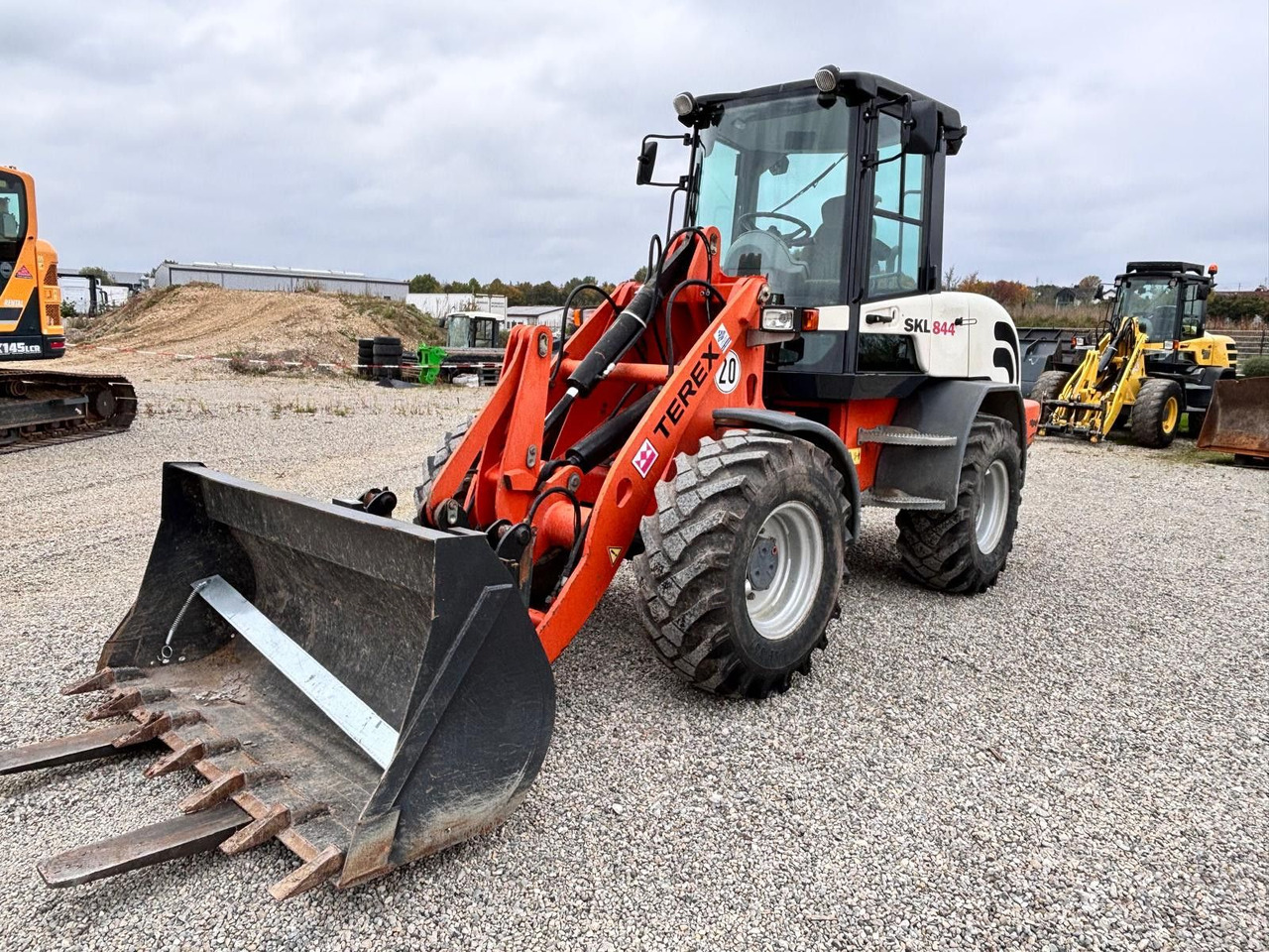 Terex SKL844/ TL100 - Wheel loader: gambar 1 Terex SKL844/ TL100 - Wheel loader: gambar 1