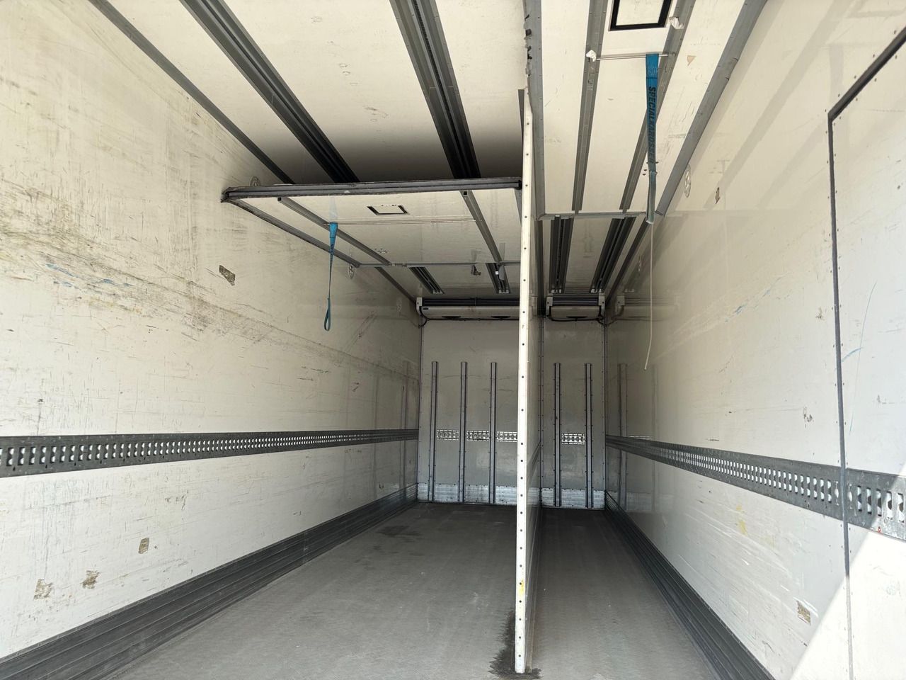 Truk berpendingin DAF CF440: gambar 9