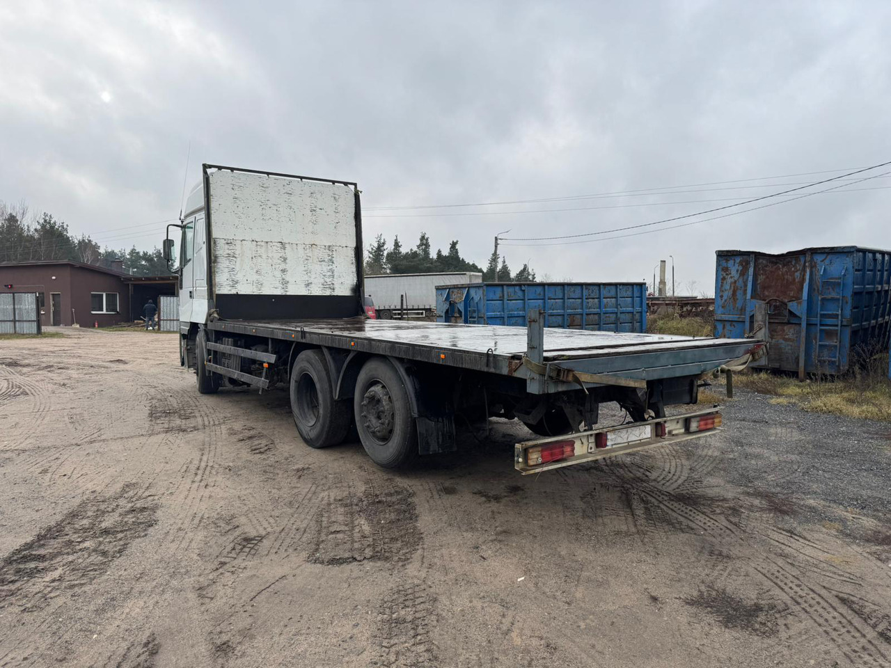 IVECO Eurostar 380 - Truk flatbed: gambar 5 IVECO Eurostar 380 - Truk flatbed: gambar 5