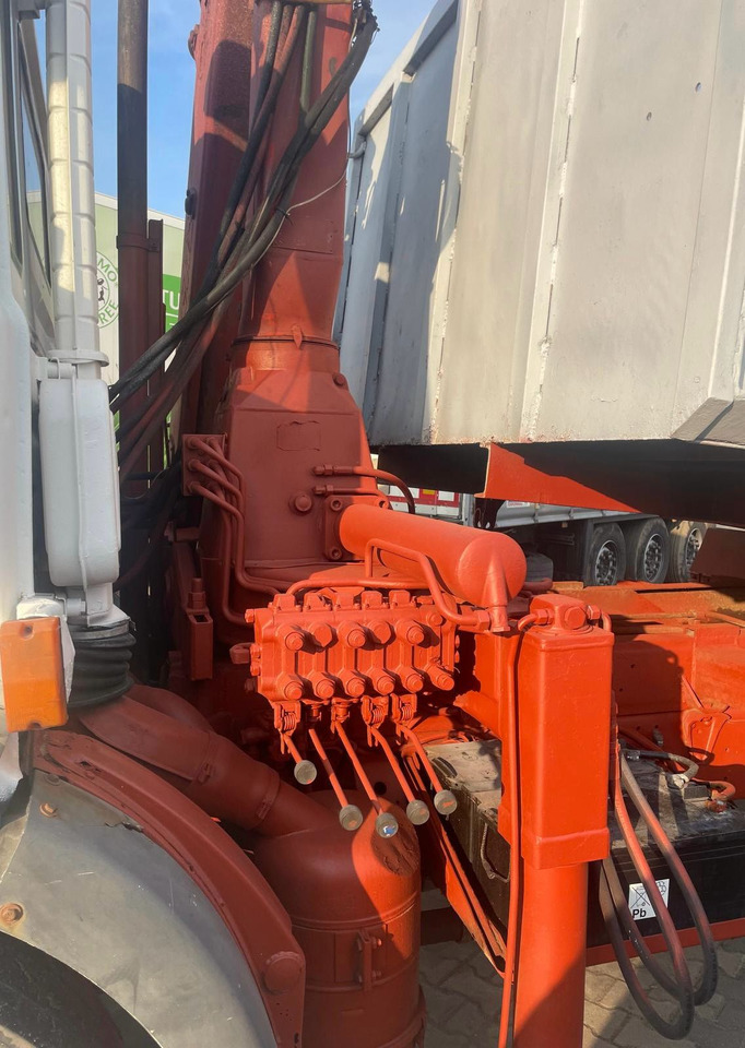 IVECO Unic - Truk jungkit, Truk derek: gambar 4 IVECO Unic - Truk jungkit, Truk derek: gambar 4